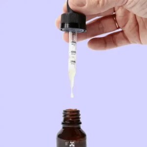 Green-Roads-Sweet-Sleep Oil 15ml 375mg Extraction Of Oil From Bottle